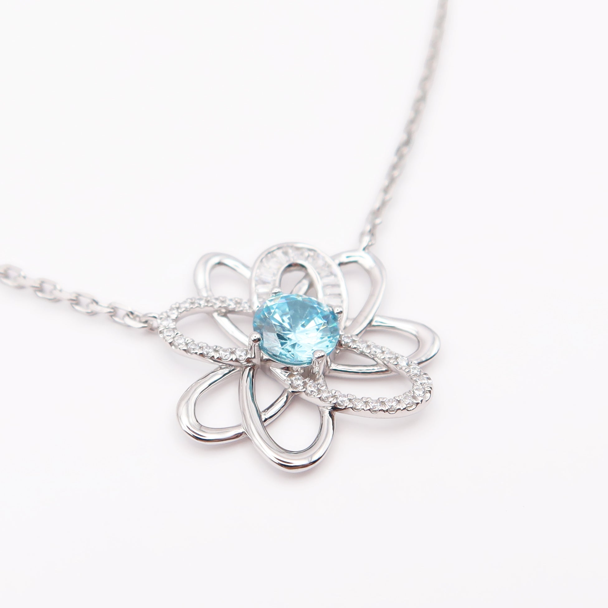 Azure Fleur Pendant