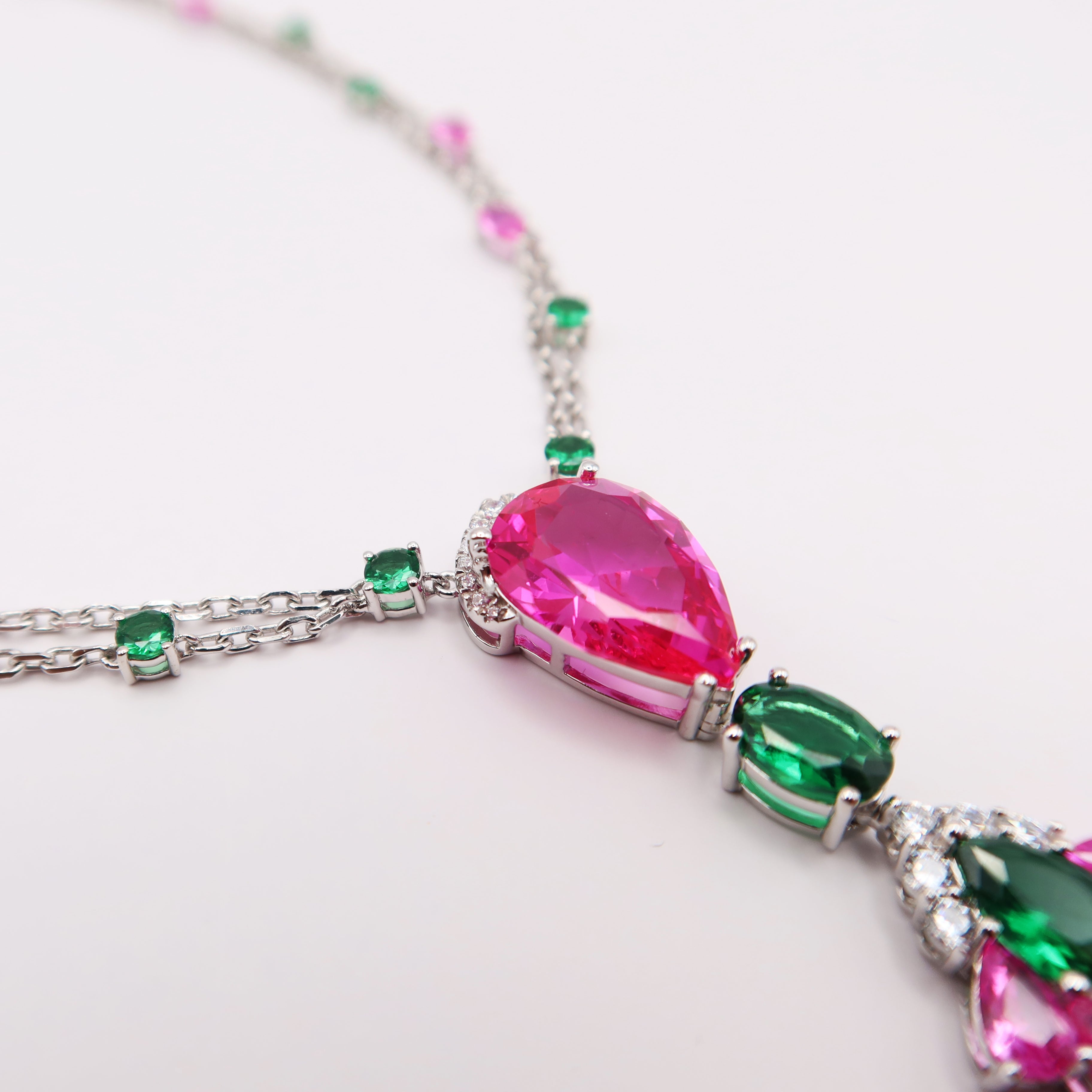 Roselle Fleur Necklace